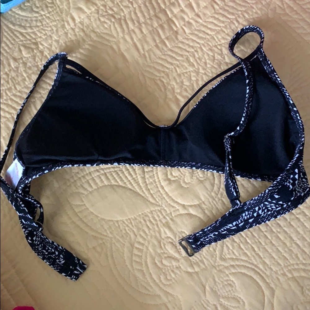 Target bathing suit - Picture 2 of 2
